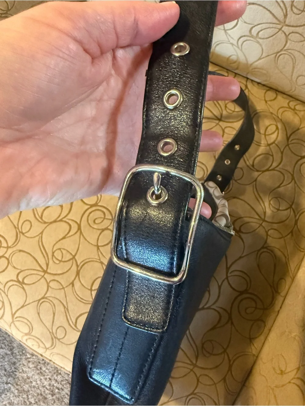 Coach 9326 Black Leather Shoulder Crossbody Bag Classic Minimalist Vintage